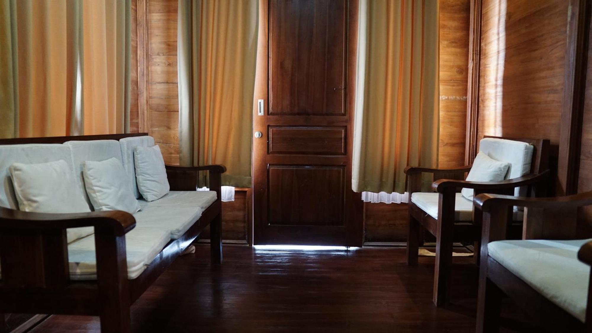 Grand Raka Homestay Lovina Εξωτερικό φωτογραφία